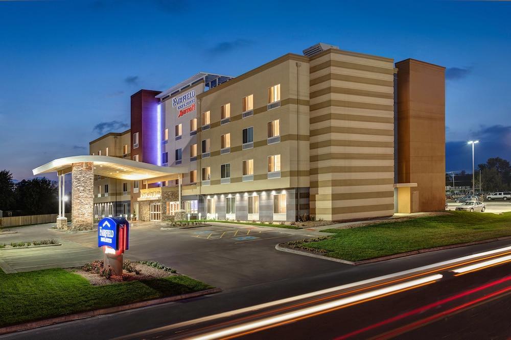 Fairfield Inn & Suites By Marriott Fresno North/Shaw Avenue Exterior photo